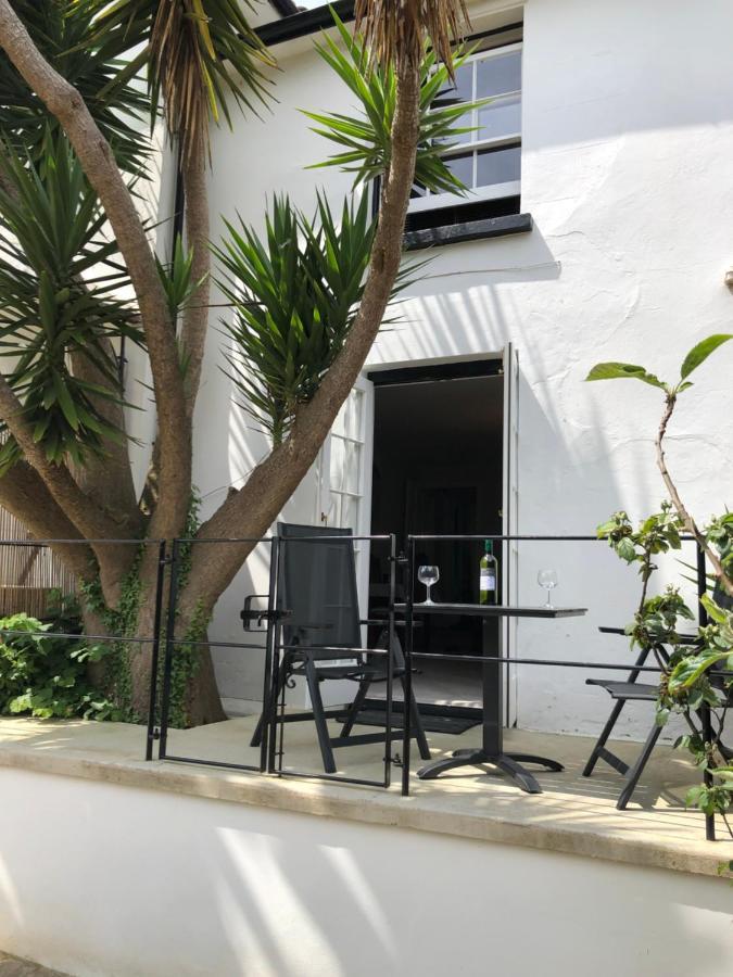 Little Treasure With Up To 25 Percent Off Ferry Shanklin Exterior foto