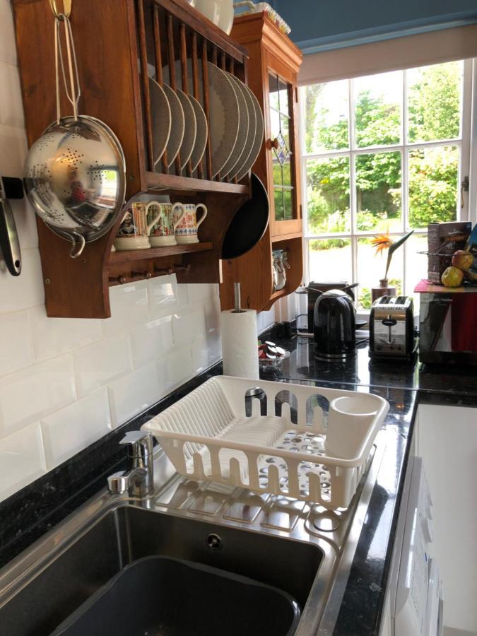 Little Treasure With Up To 25 Percent Off Ferry Shanklin Exterior foto