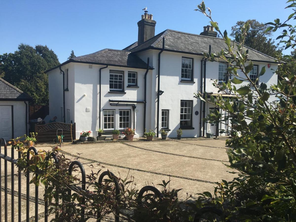 Little Treasure With Up To 25 Percent Off Ferry Shanklin Exterior foto